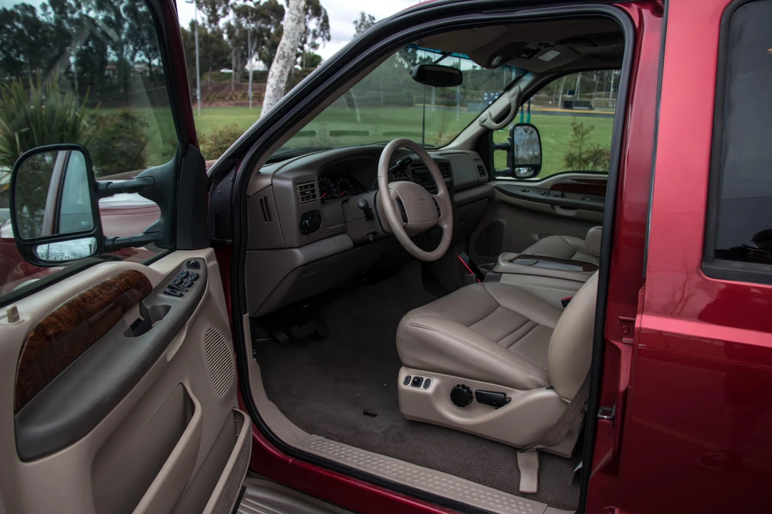 2000 Ford Excursion - Image 20 of 31