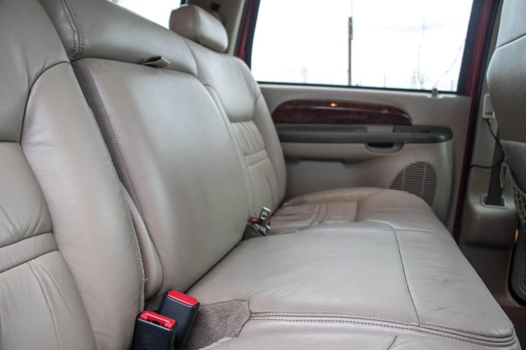 2000 Ford Excursion - Image 24 of 31