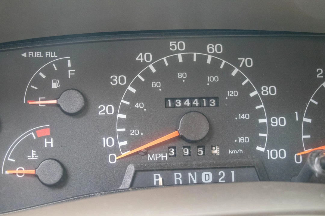 2000 Ford Excursion - Image 19 of 31