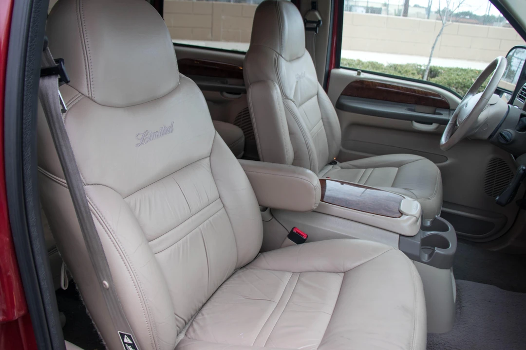 2000 Ford Excursion - Image 17 of 31