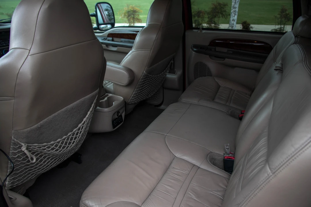 2000 Ford Excursion - Image 23 of 31