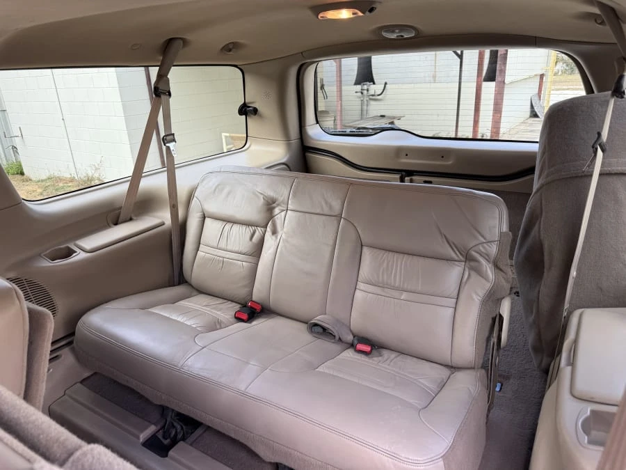 2000 Ford Excursion - Image 12 of 17