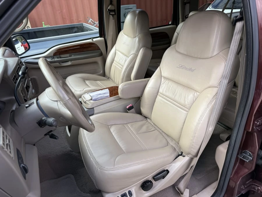 2000 Ford Excursion - Image 14 of 17