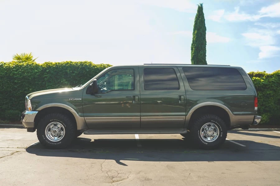 2000 Ford Excursion - Image 2 of 31