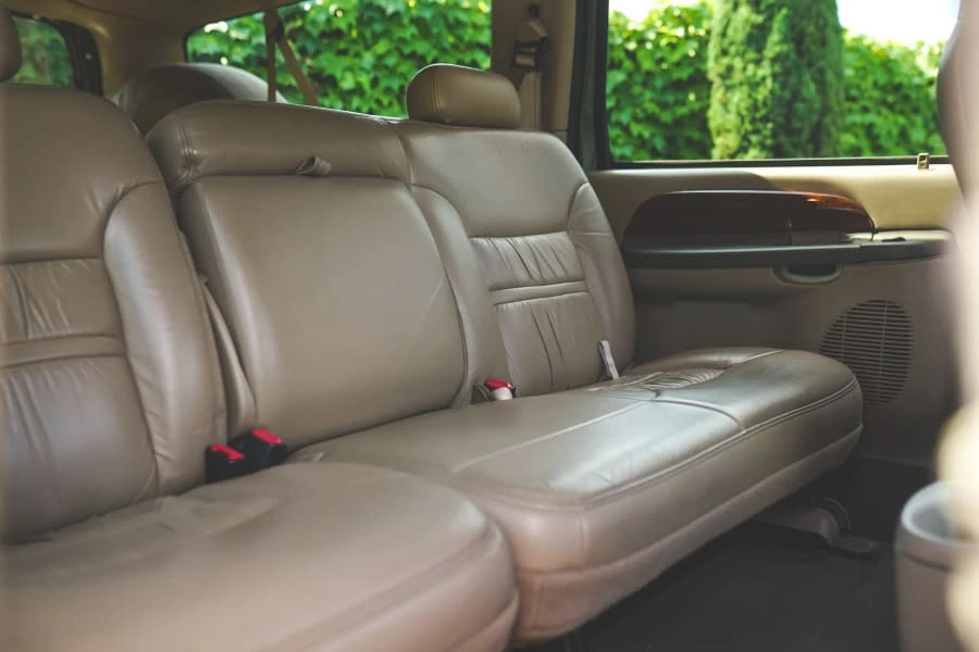 2000 Ford Excursion - Image 27 of 31