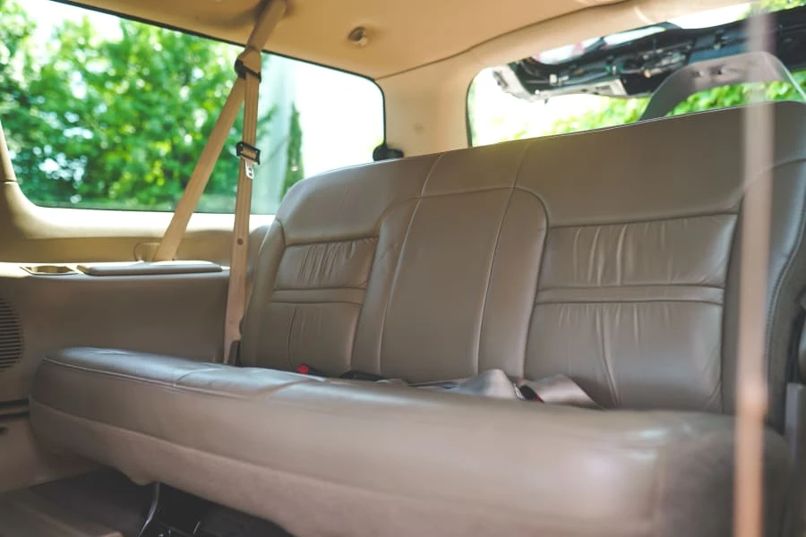 2000 Ford Excursion - Image 28 of 31