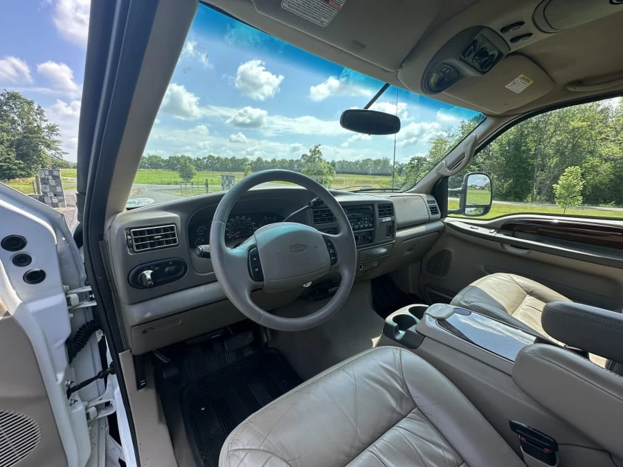 2000 Ford Excursion - Image 19 of 30