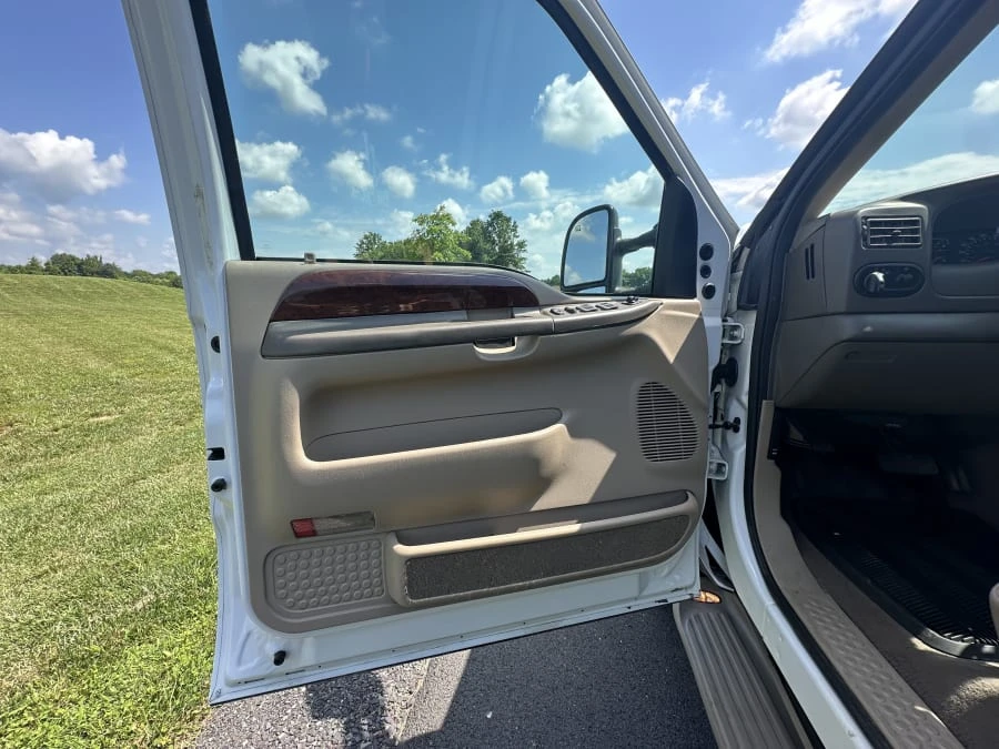 2000 Ford Excursion - Image 27 of 30