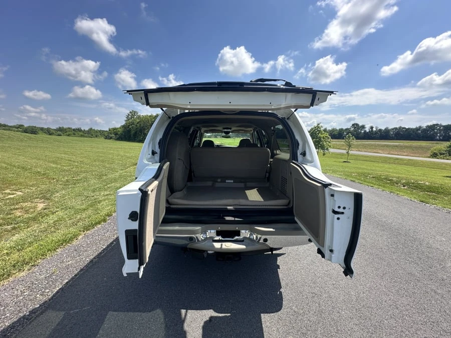 2000 Ford Excursion - Image 29 of 30