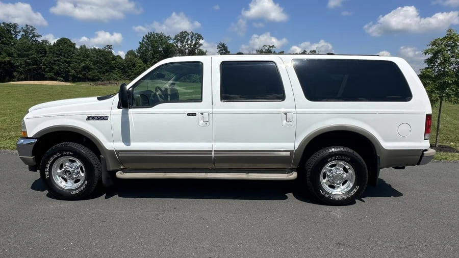 2000 Ford Excursion - Image 2 of 30
