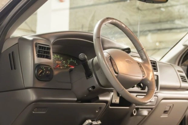 2000 Ford Excursion - Image 5 of 7
