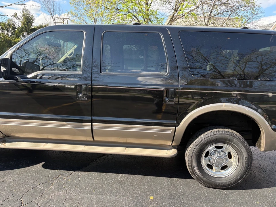 2000 Ford Excursion - Image 17 of 31