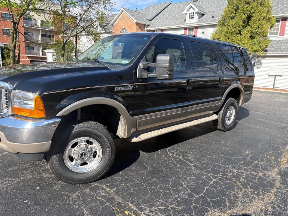 2000 Ford Excursion - Image 2 of 31