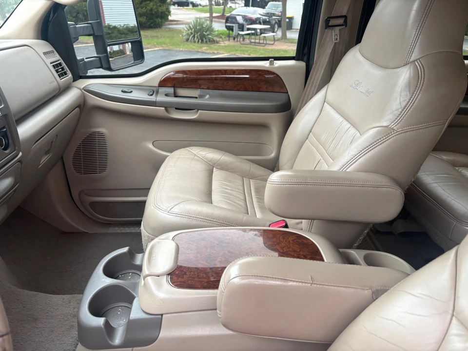 2000 Ford Excursion - Image 27 of 31