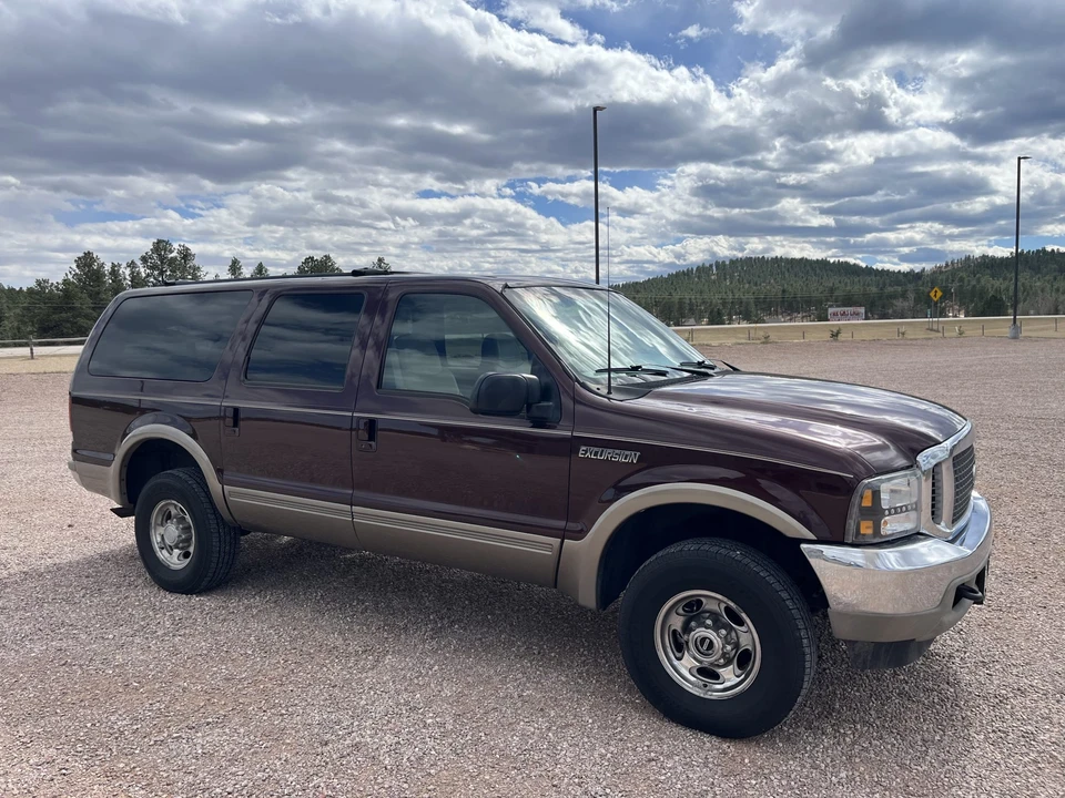 2000 Ford Excursion - Image 2 of 31