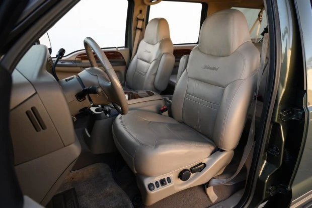2000 Ford Excursion - Image 4 of 7