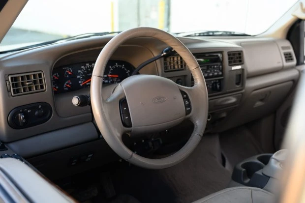 2000 Ford Excursion - Image 5 of 7