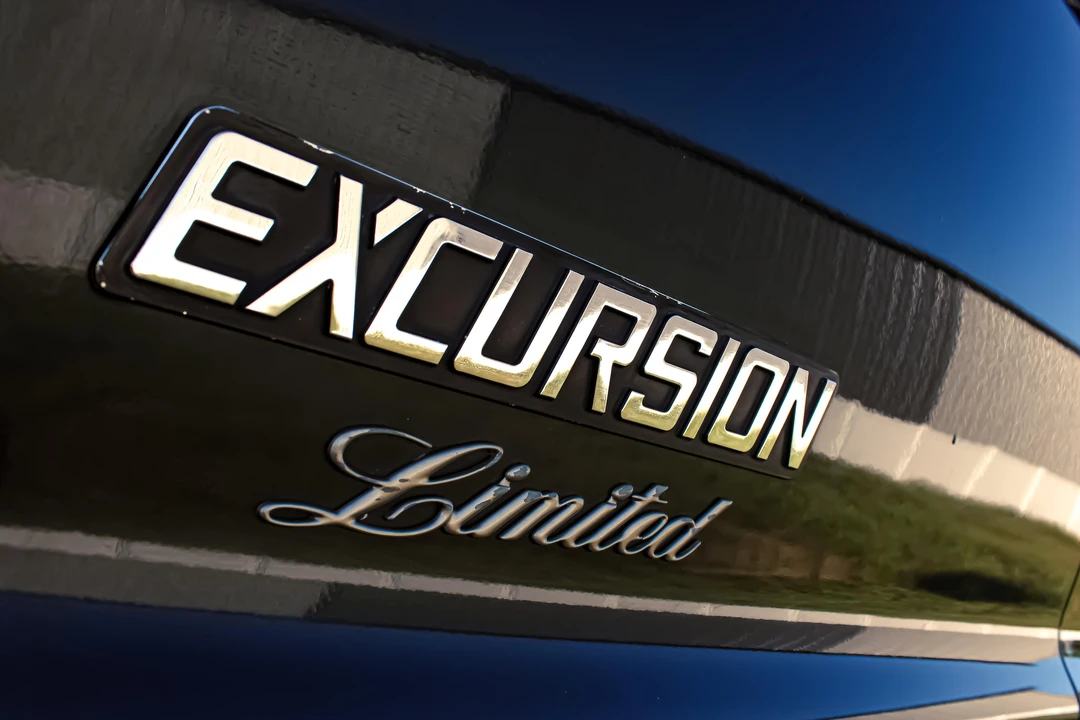 2000 Ford Excursion - Image 30 of 31