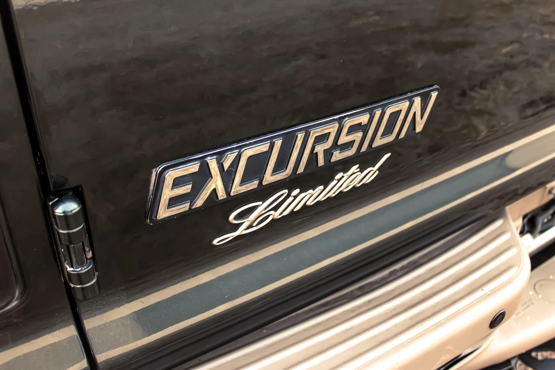 2000 Ford Excursion - Image 29 of 31