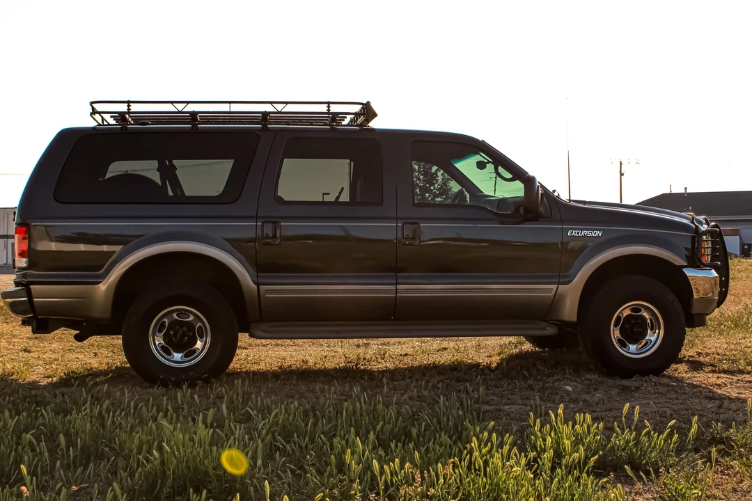 2000 Ford Excursion - Image 17 of 31