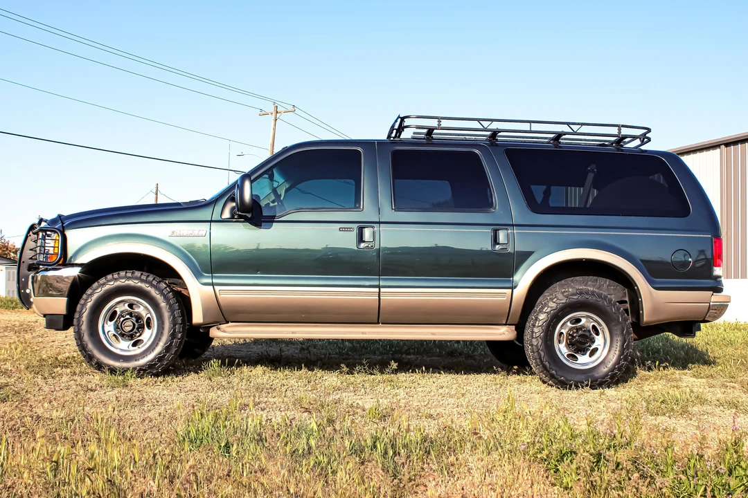2000 Ford Excursion - Image 3 of 31