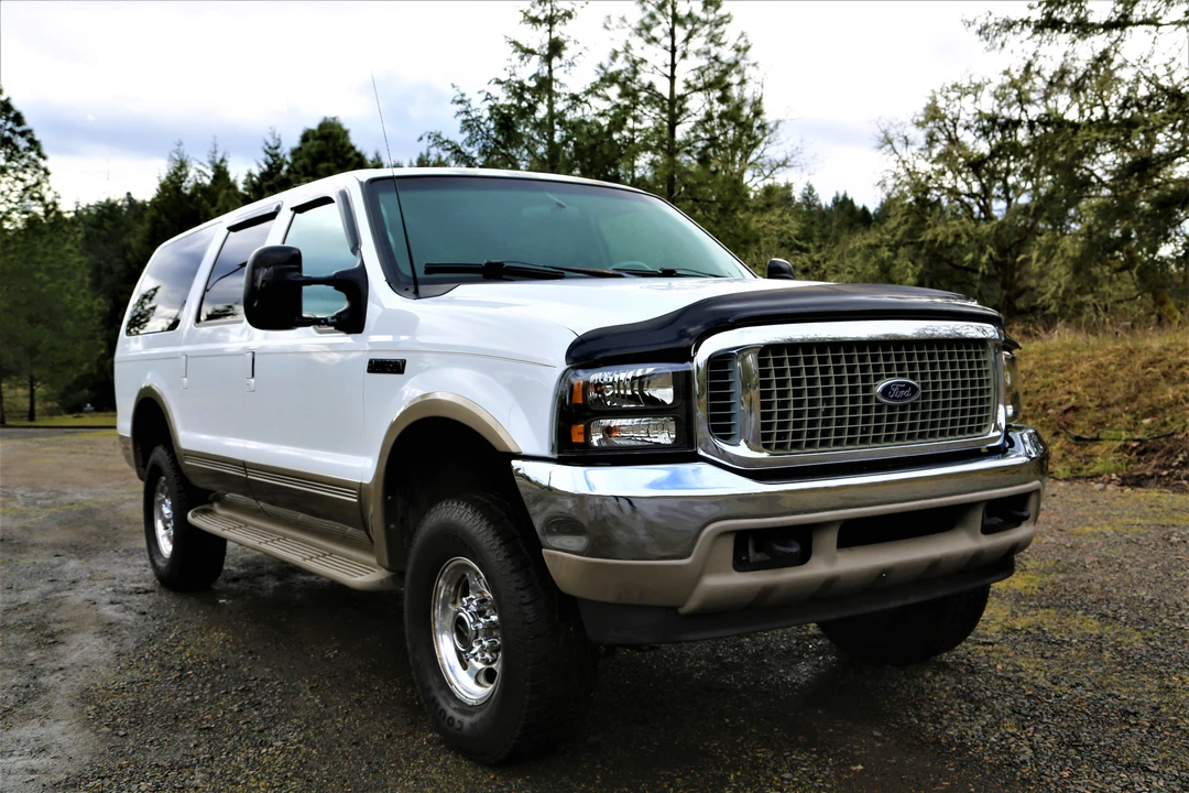 2000 Ford Excursion - Image 19 of 21