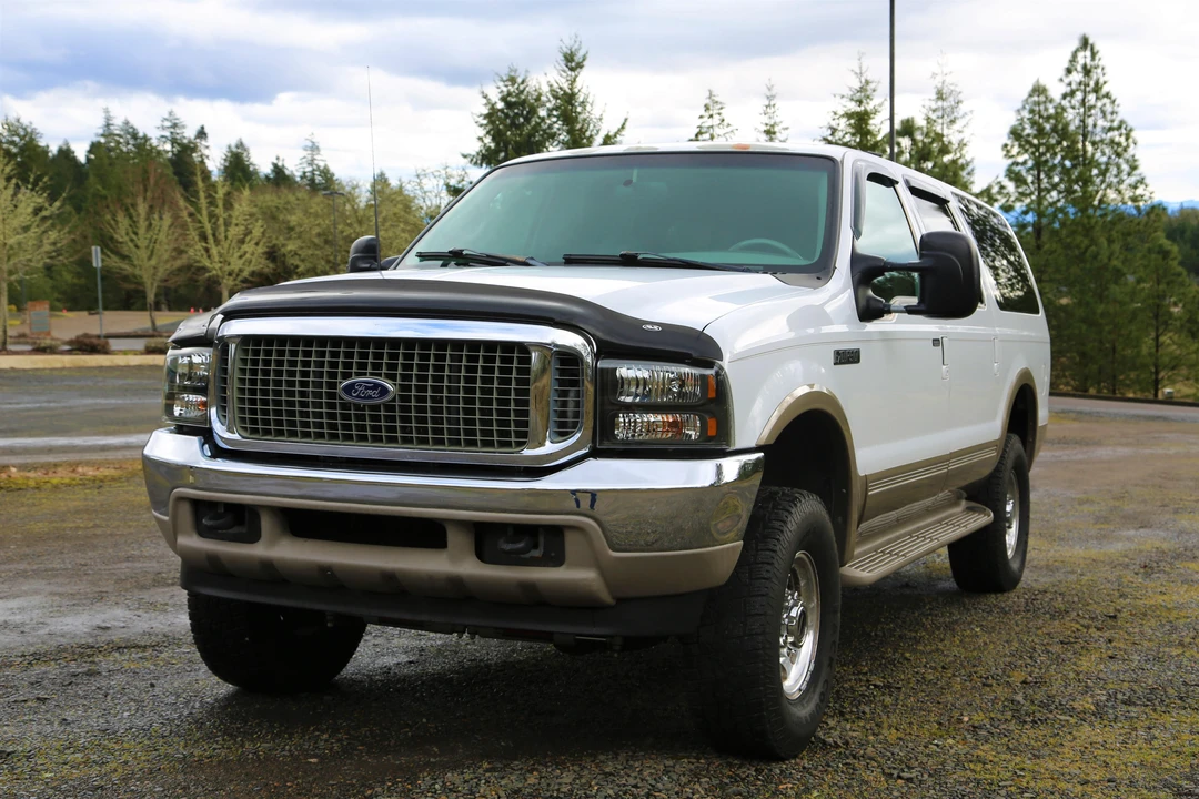 2000 Ford Excursion - Image 8 of 21