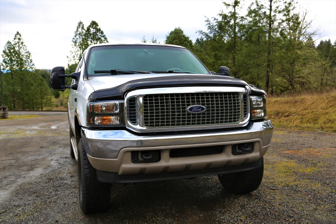 2000 Ford Excursion - Image 20 of 21