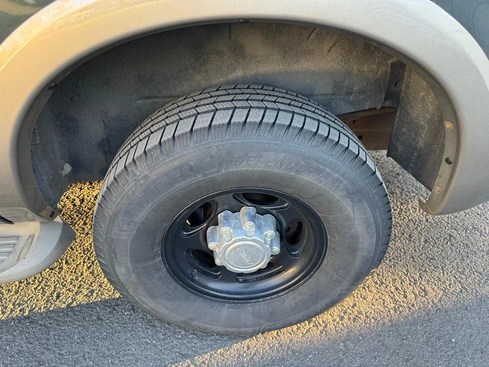 2000 Ford Excursion - Image 30 of 31