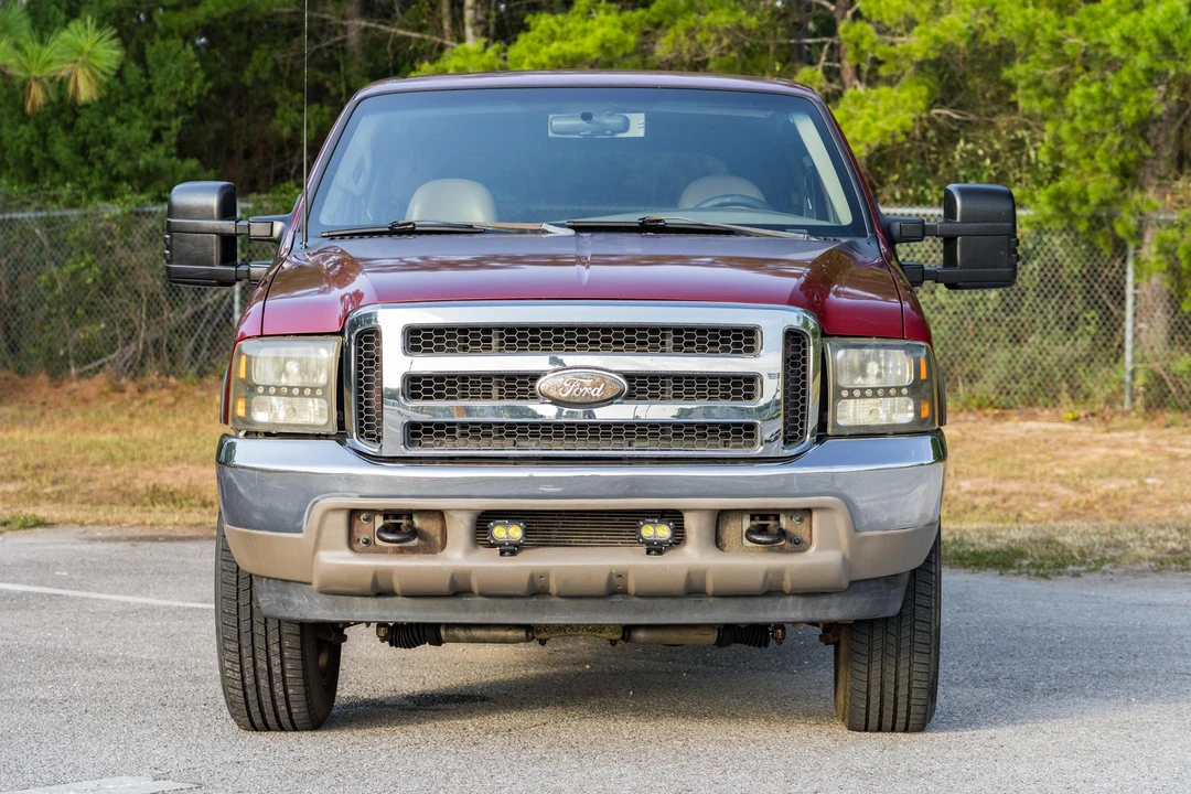 2000 Ford Excursion - Image 2 of 31