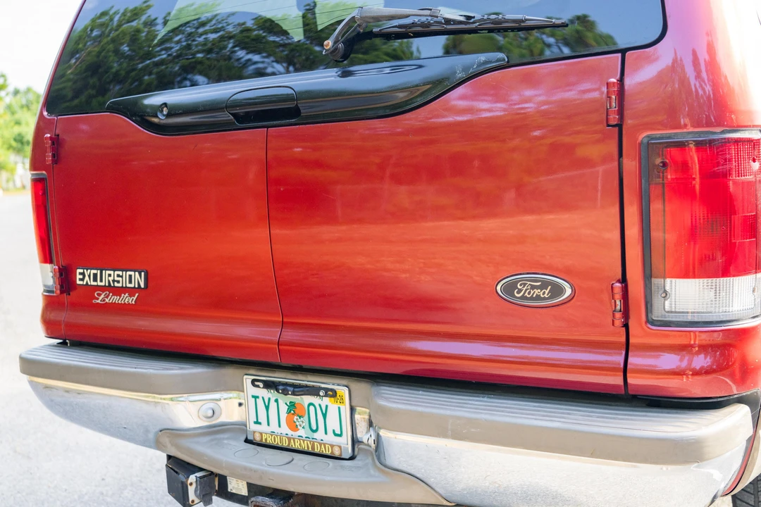 2000 Ford Excursion - Image 24 of 31
