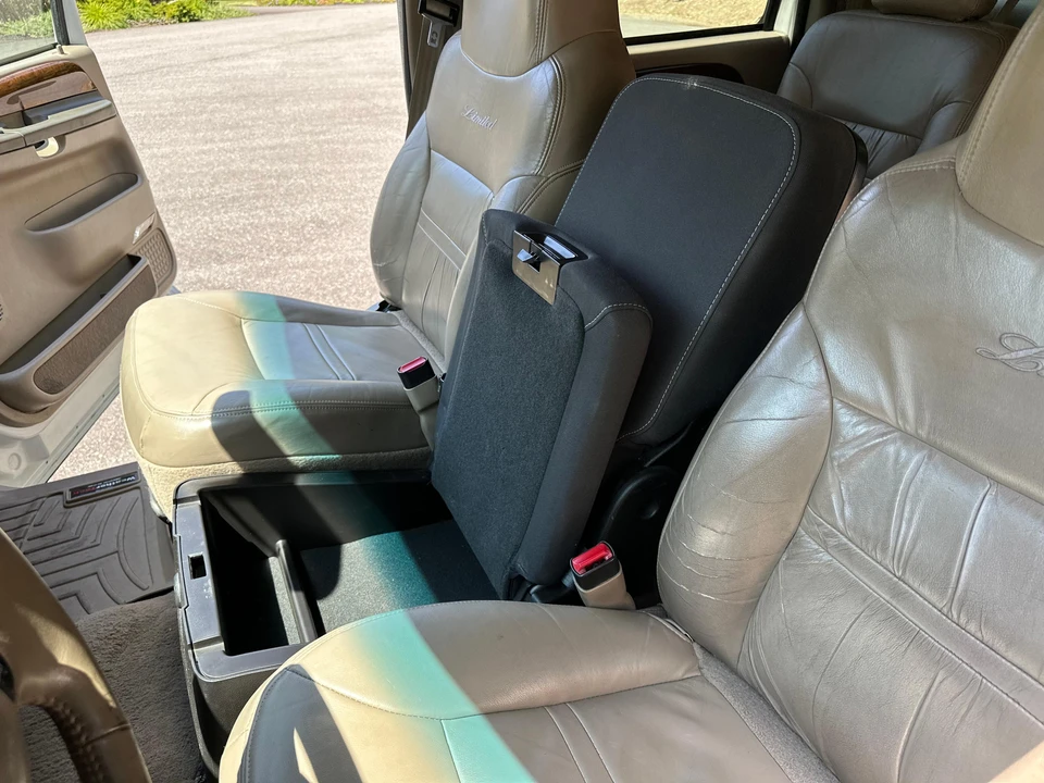 2000 Ford Excursion - Image 30 of 31