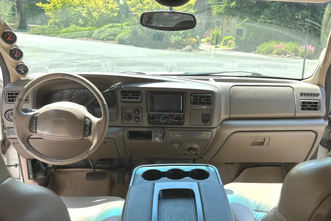 2000 Ford Excursion - Image 23 of 31