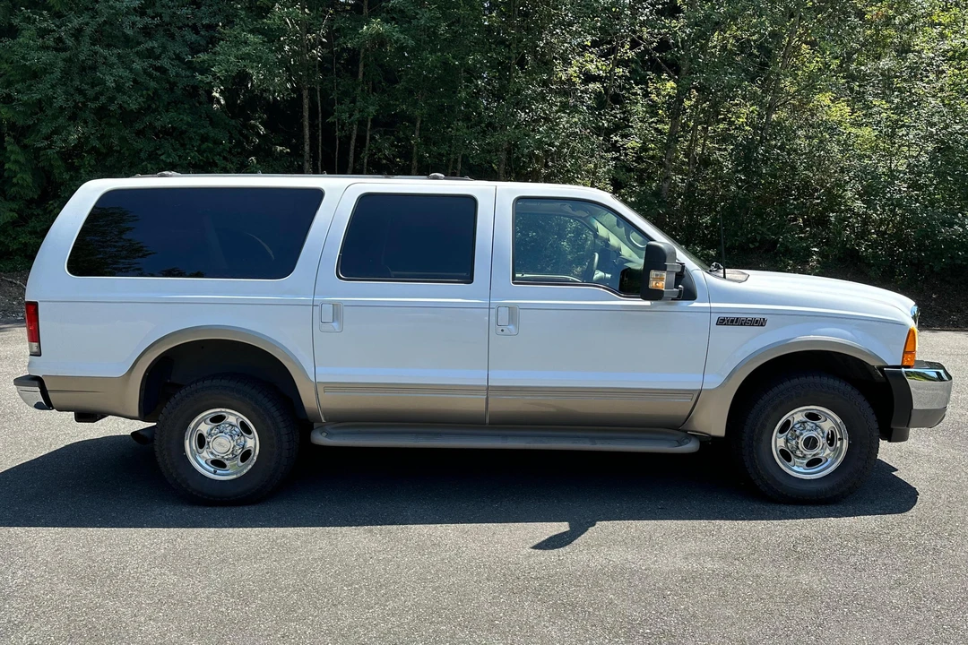 2000 Ford Excursion - Image 3 of 31