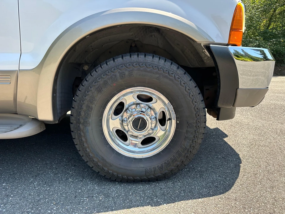 2000 Ford Excursion - Image 22 of 31