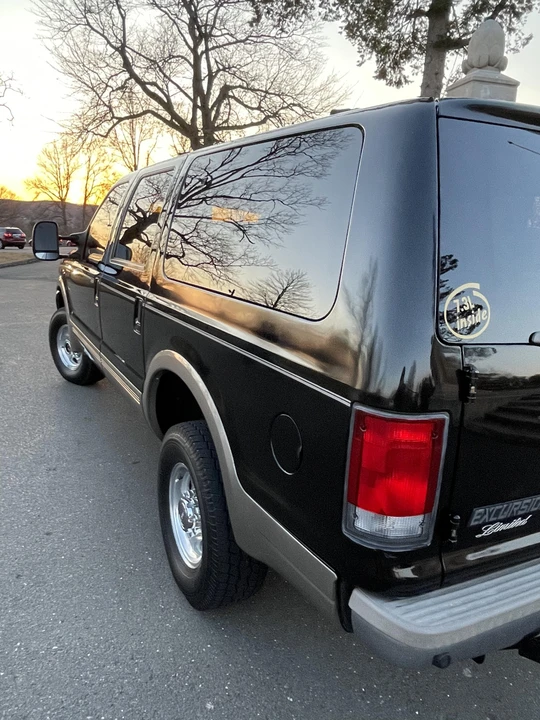 2000 Ford Excursion - Image 18 of 31