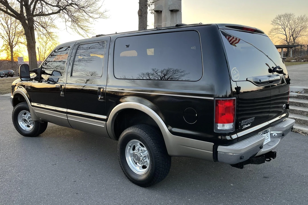 2000 Ford Excursion - Image 4 of 31
