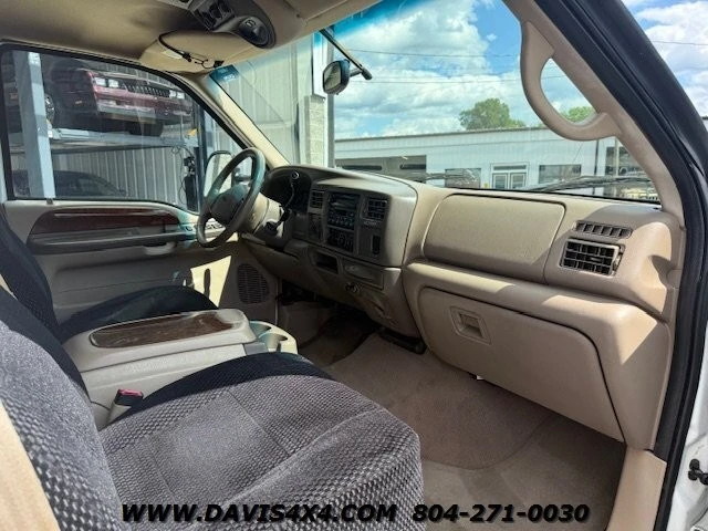 2000 Ford Excursion - Image 5 of 12
