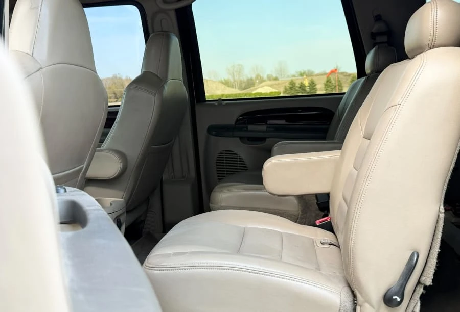 2000 Ford Excursion - Image 21 of 24