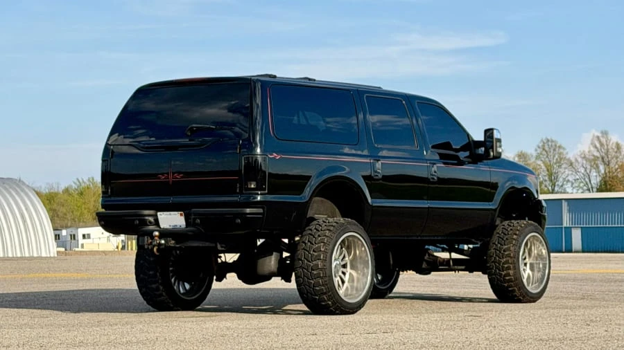 2000 Ford Excursion - Image 3 of 24