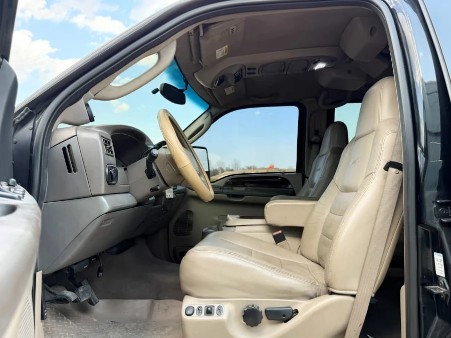 2000 Ford Excursion - Image 18 of 24
