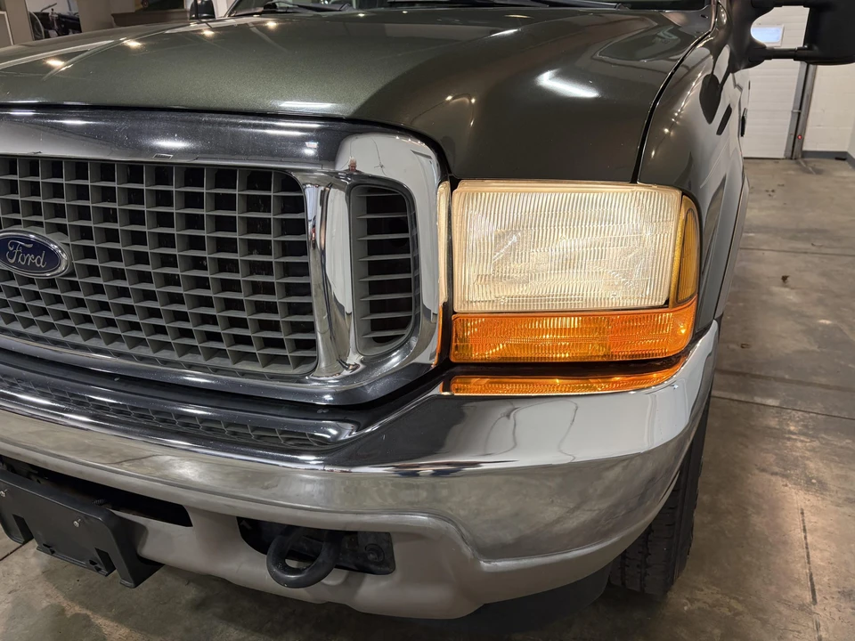 2000 Ford Excursion - Image 14 of 31