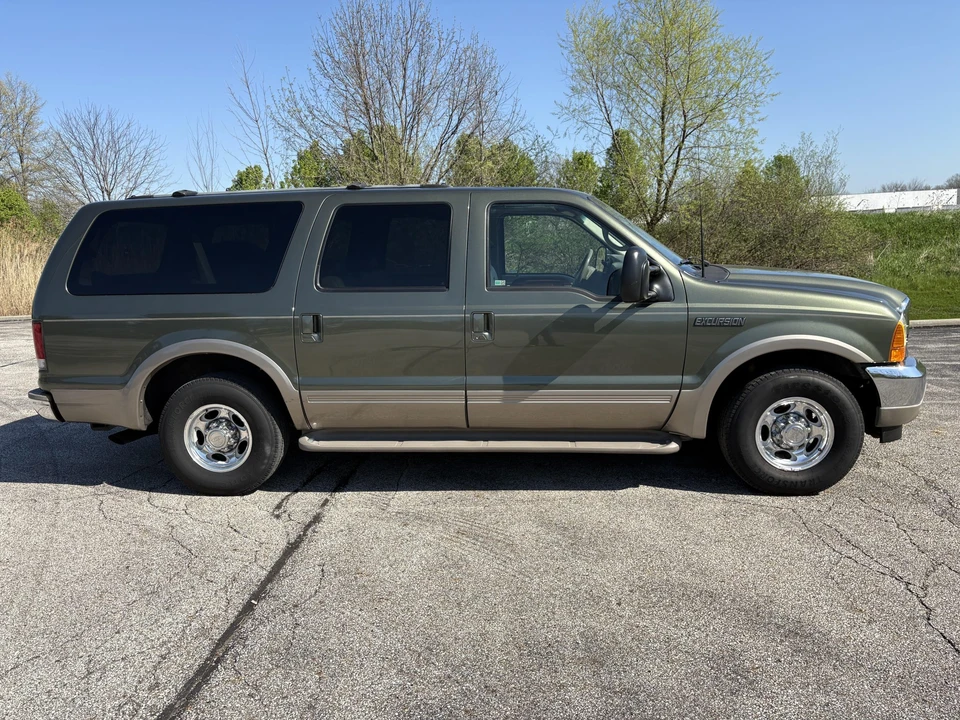 2000 Ford Excursion - Image 8 of 31