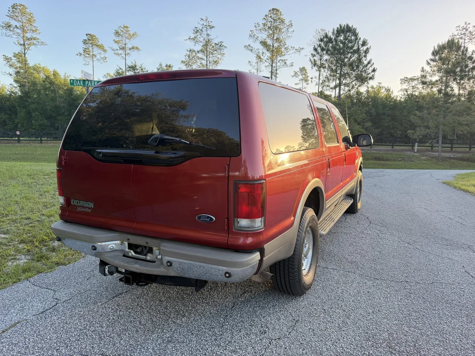 2000 Ford Excursion - Image 11 of 31