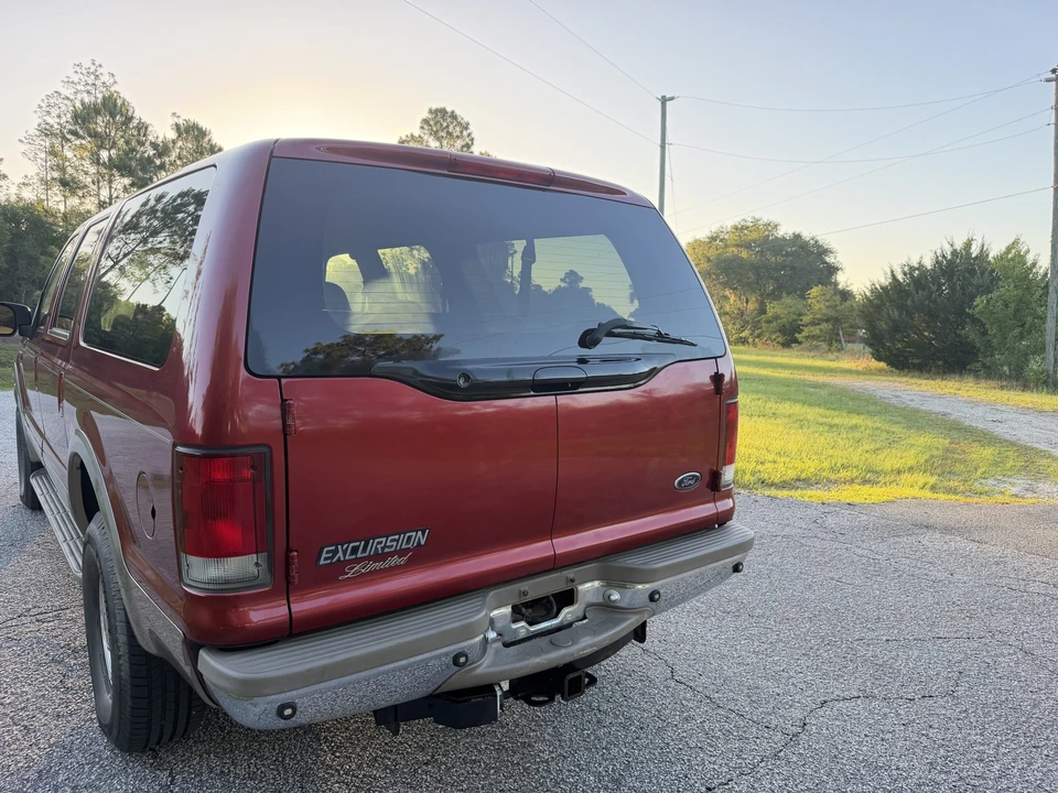 2000 Ford Excursion - Image 9 of 31