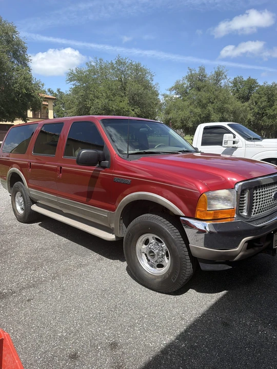 2000 Ford Excursion - Image 19 of 31