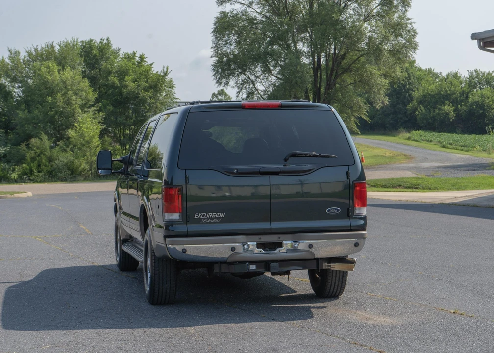 2000 Ford Excursion - Image 24 of 31