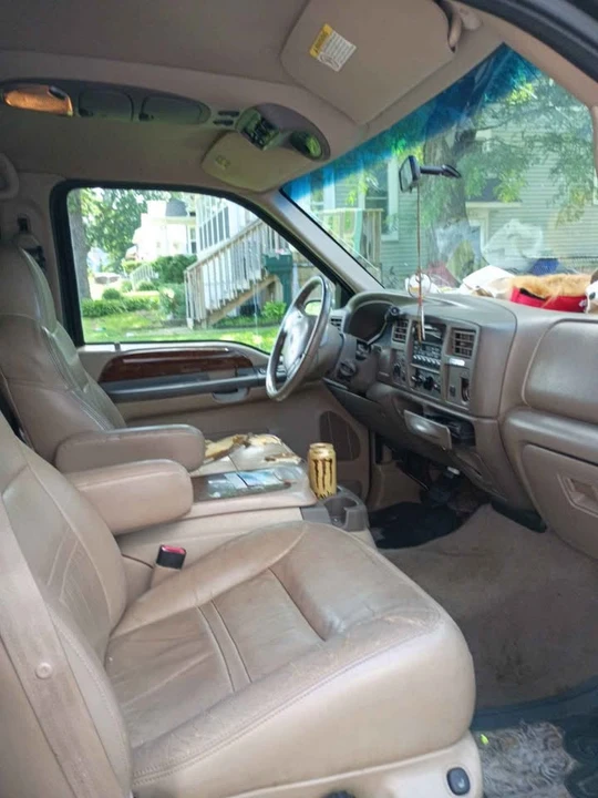 2000 Ford Excursion - Image 9 of 10