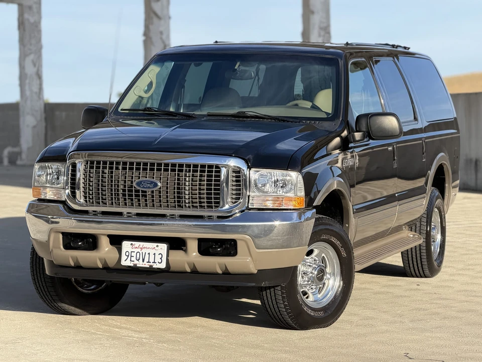 2000 Ford Excursion - Image 2 of 31