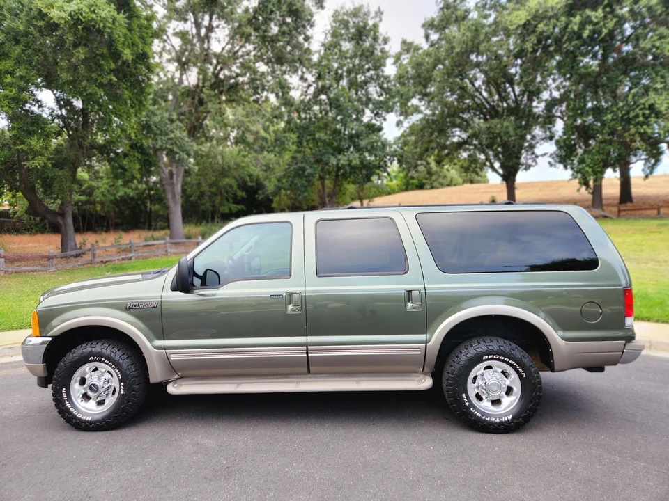 2000 Ford Excursion - Image 10 of 31